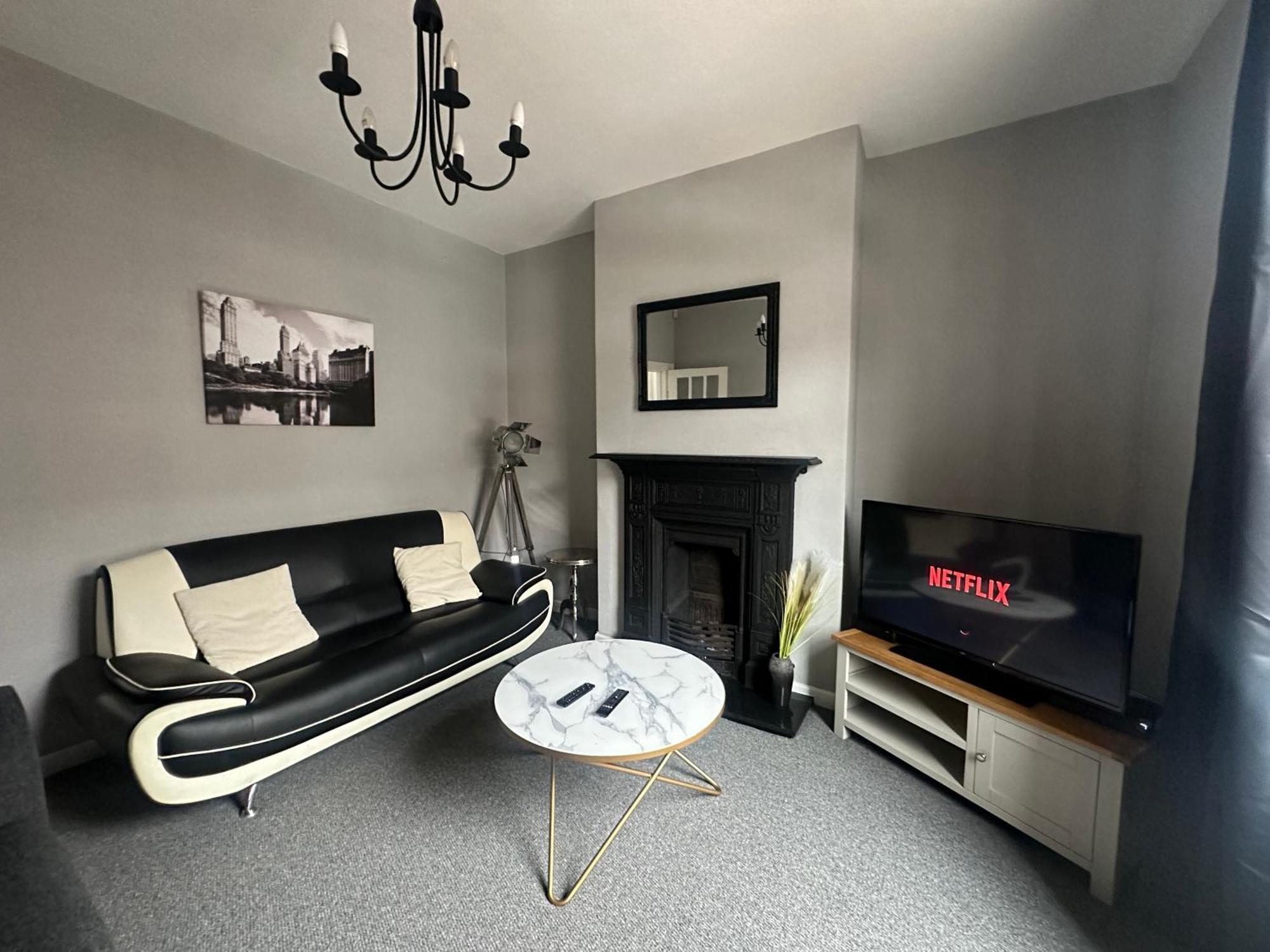 Broomfield Place コヴェントリー エクステリア 写真