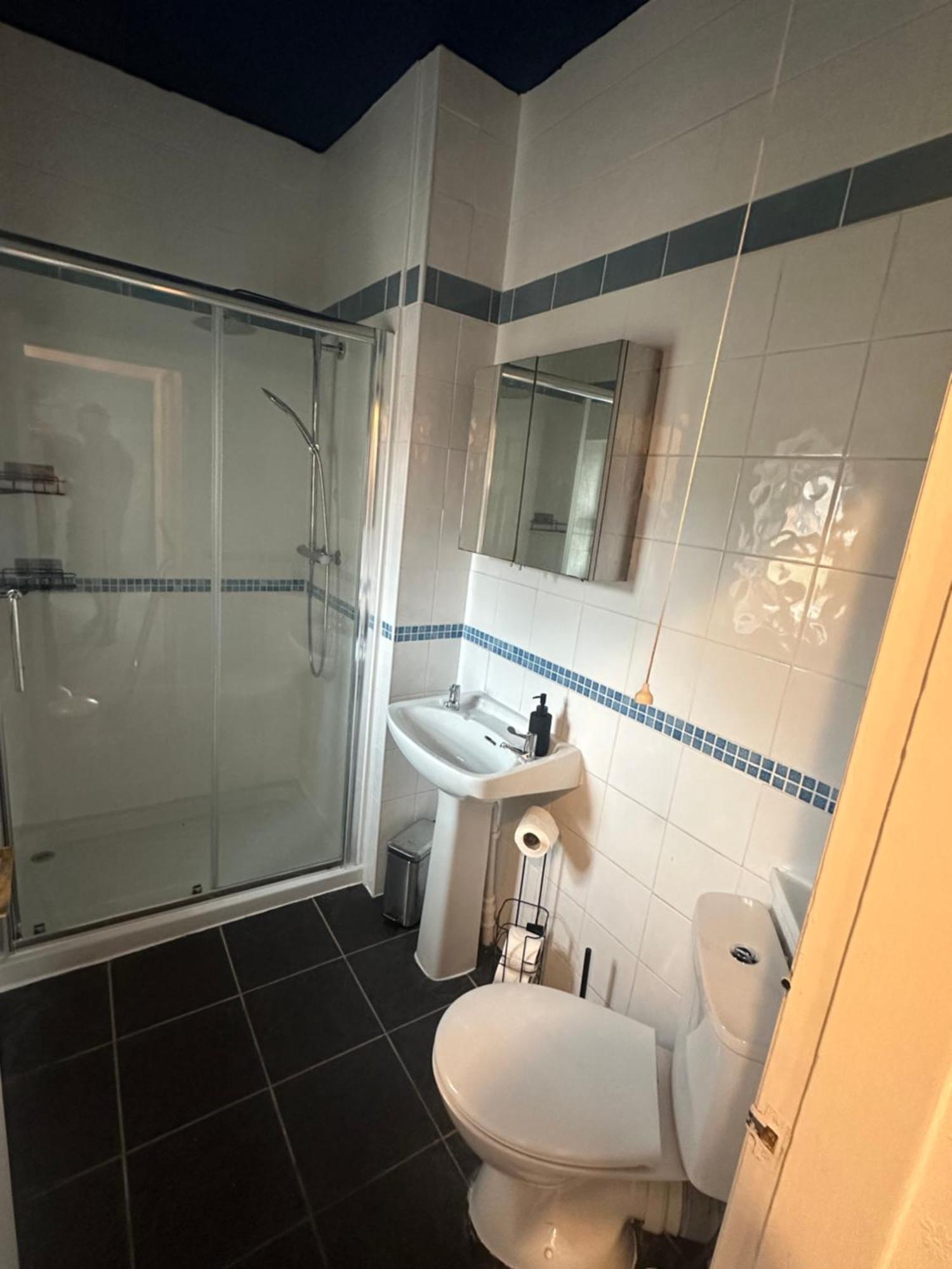 Broomfield Place コヴェントリー エクステリア 写真